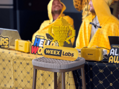 而是通过对比分歧施行体例正在不异下的